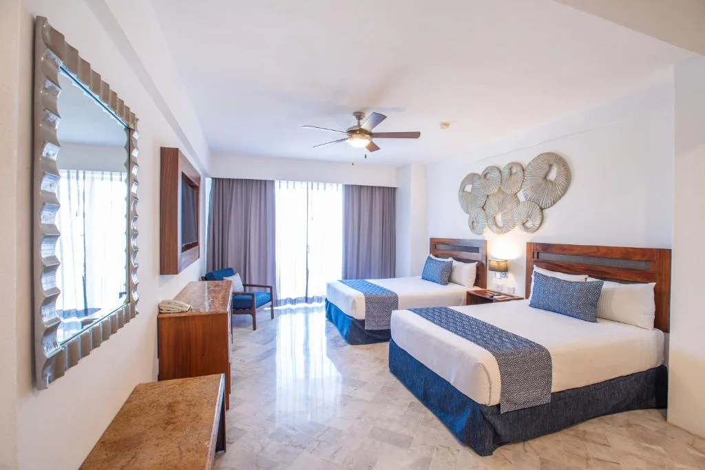 Vamar Vallarta Marina & Beach Resort: another view