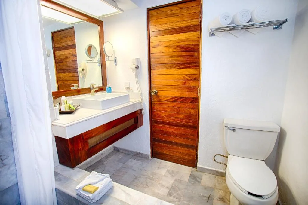 Vamar Vallarta Marina & Beach Resort: another view