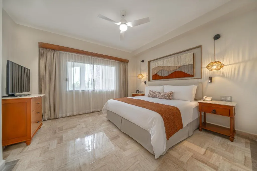 Velas Vallarta Suite Resort: another view
