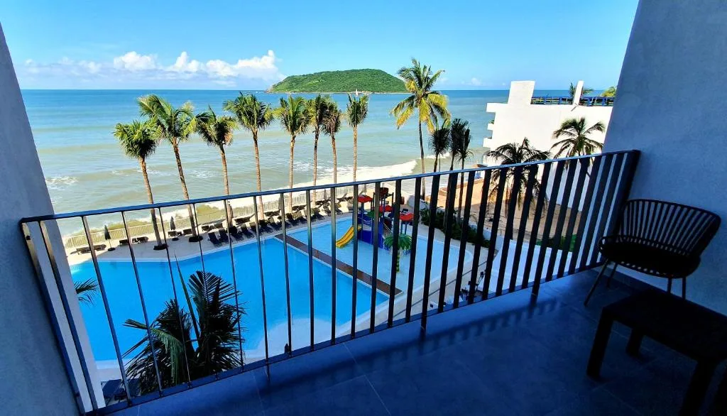 Viaggio Resort Mazatlán: another view