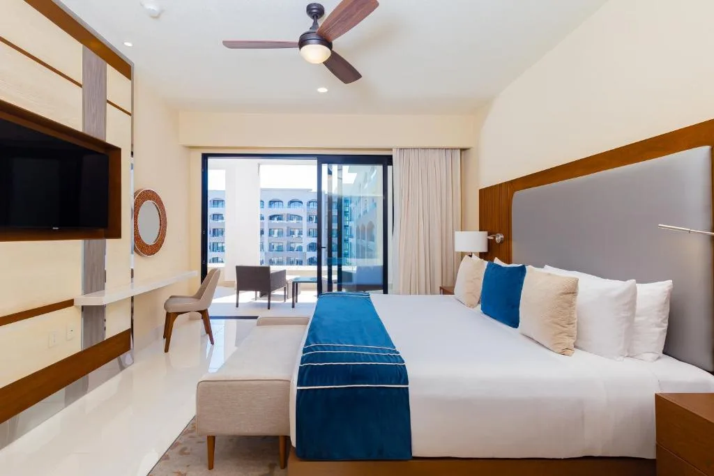 Villa La Valencia Beach Resort & Spa Los Cabos: another view
