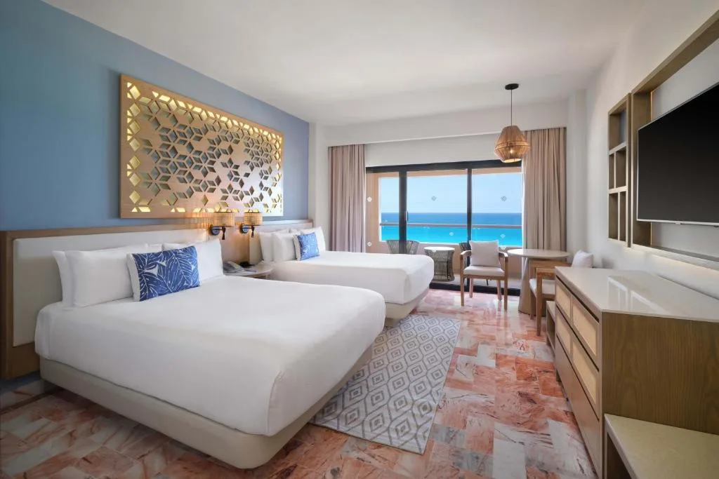 Wyndham Grand Cancun All Inclusive Resort & Villas: another view