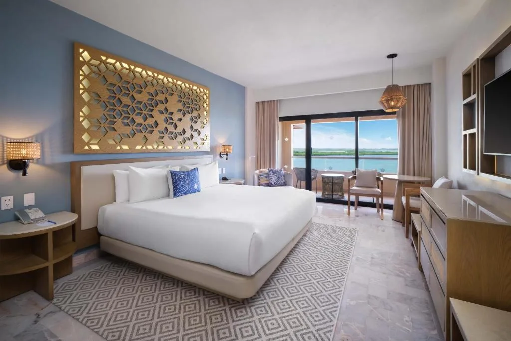 Wyndham Grand Cancun All Inclusive Resort & Villas: another view