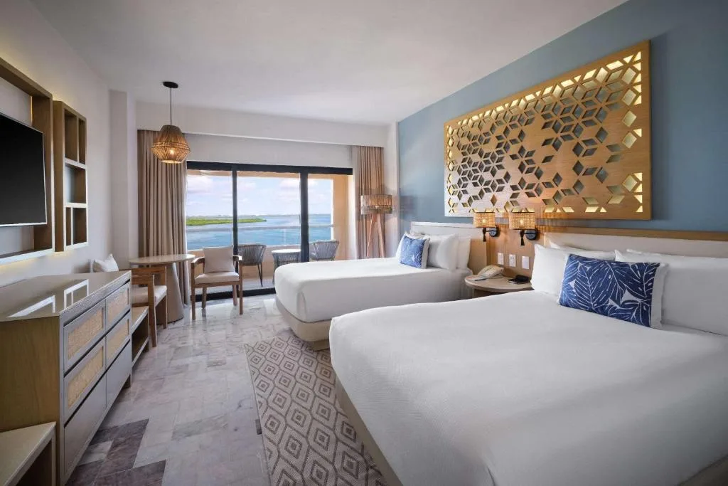 Wyndham Grand Cancun All Inclusive Resort & Villas: another view